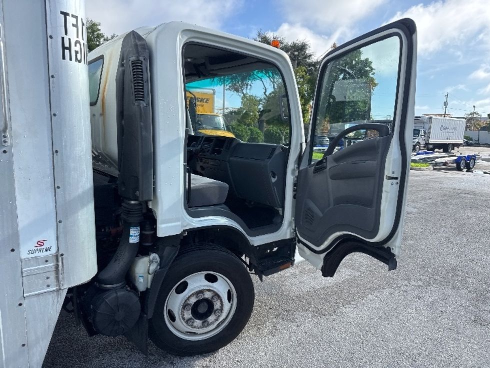 Refrigerated Truck-Light and Medium Duty Trucks-Isuzu-2019-NRR-Pompano Beach-FL-200,205\n\t\tmiles-$ 34,500 - Image 20