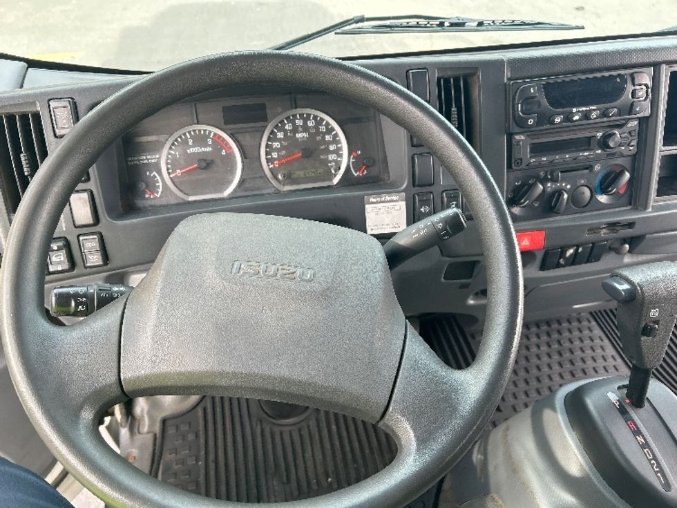 Refrigerated Truck-Light and Medium Duty Trucks-Isuzu-2019-NRR-Sparks-NV-67,540\n\t\tmiles-$ 62,750 - Image 17