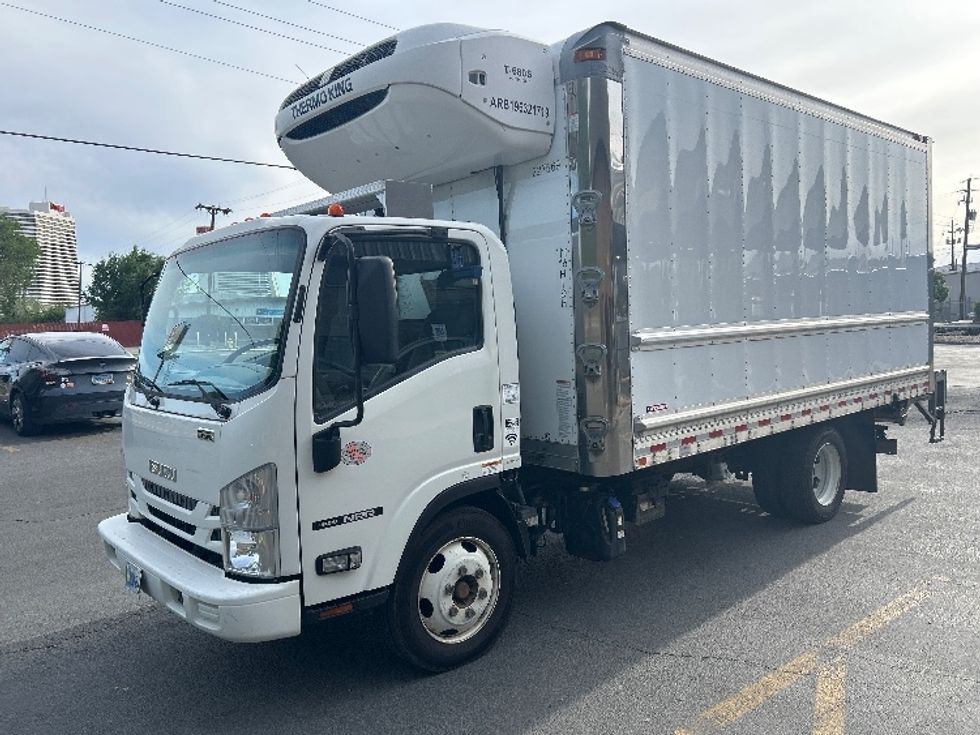 Refrigerated Truck-Light and Medium Duty Trucks-Isuzu-2019-NRR-Sparks-NV-67,540\n\t\tmiles-$ 62,750 - Image 3