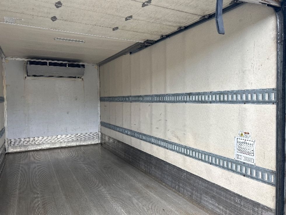 Refrigerated Truck-Light and Medium Duty Trucks-Isuzu-2019-NRR-West Columbia-SC-160,917\n\t\tmiles-$ 50,500 - Image 12