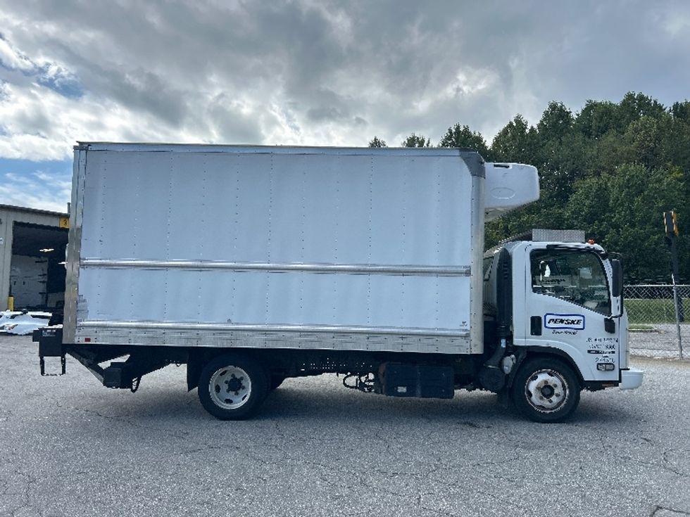 Refrigerated Truck-Light and Medium Duty Trucks-Isuzu-2019-NRR-West Columbia-SC-160,917\n\t\tmiles-$ 50,500 - Image 15