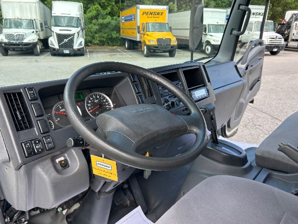 Refrigerated Truck-Light and Medium Duty Trucks-Isuzu-2019-NRR-West Columbia-SC-160,917\n\t\tmiles-$ 50,500 - Image 17