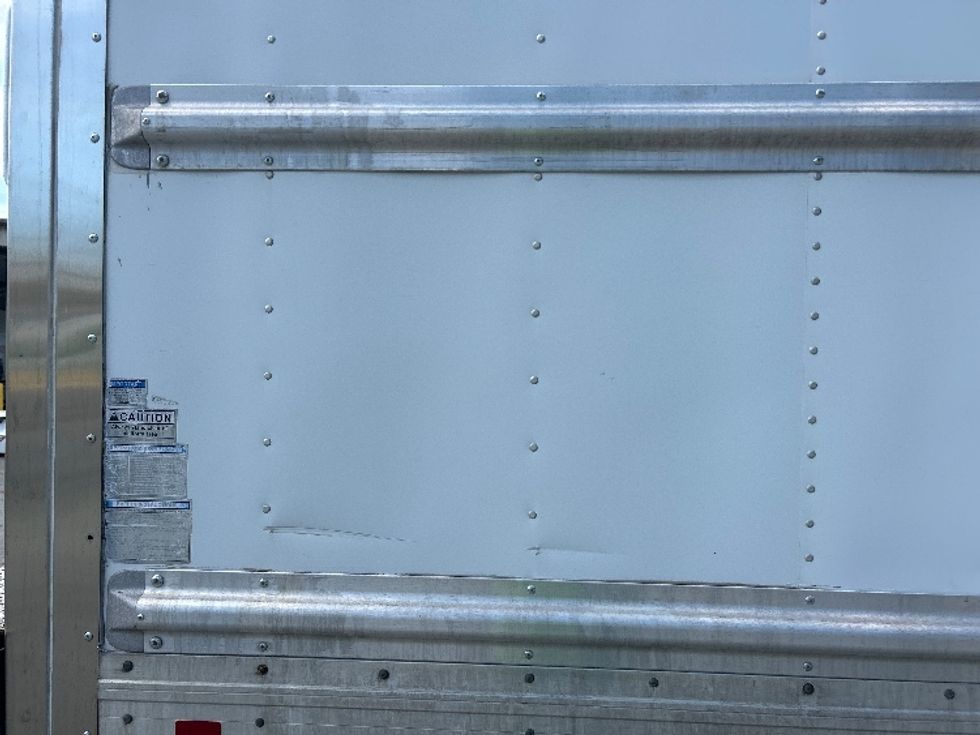 Refrigerated Truck-Light and Medium Duty Trucks-Isuzu-2019-NRR-West Columbia-SC-160,917\n\t\tmiles-$ 50,500 - Image 26