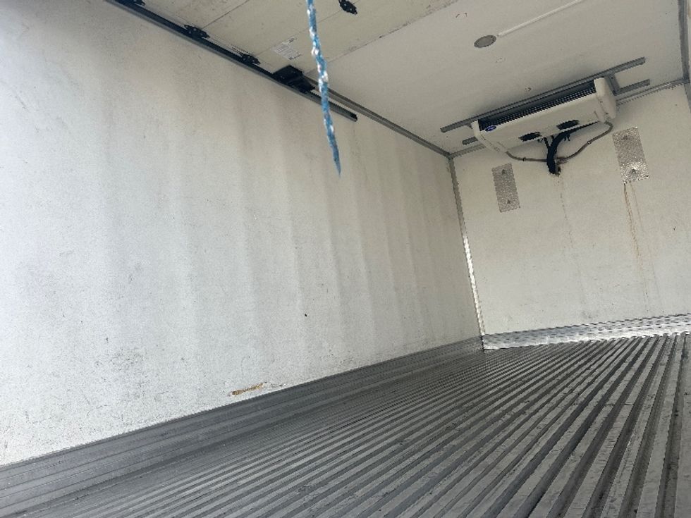 Refrigerated Truck-Light and Medium Duty Trucks-Isuzu-2019-NRR-West Sacramento-CA-155,665\n\t\tmiles-$ 49,000 - Image 10