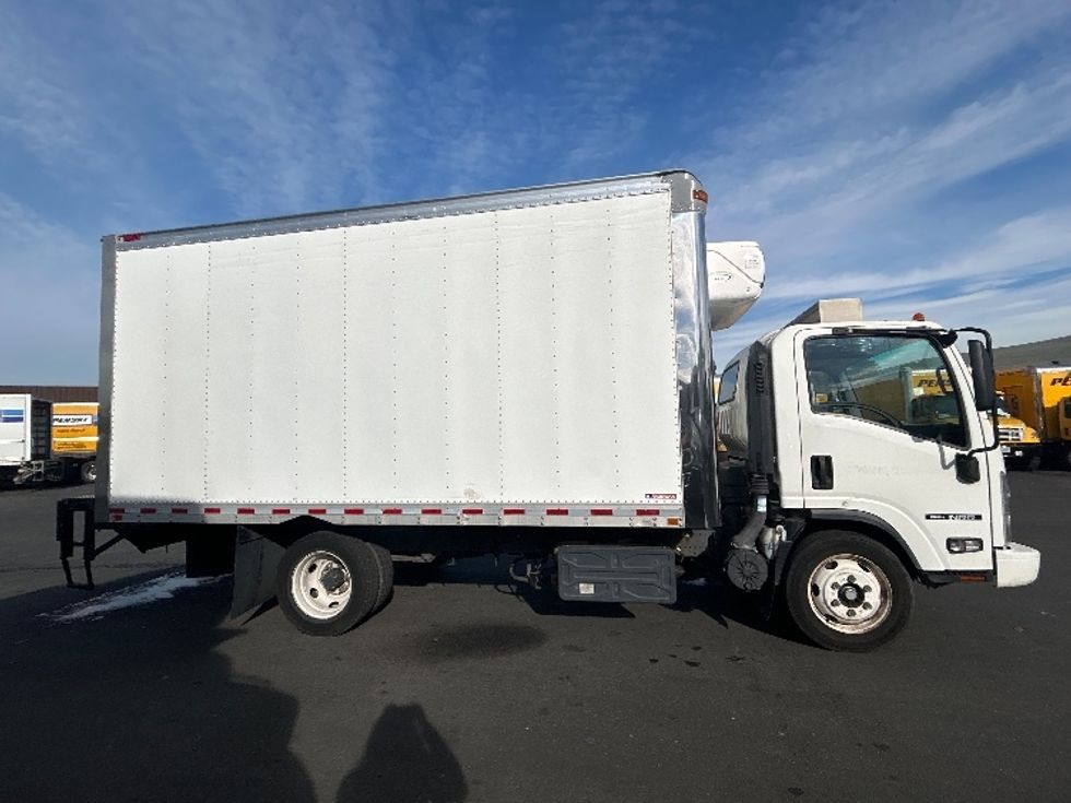 Refrigerated Truck-Light and Medium Duty Trucks-Isuzu-2019-NRR-West Sacramento-CA-155,665\n\t\tmiles-$ 49,000 - Image 16