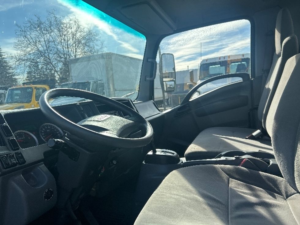 Refrigerated Truck-Light and Medium Duty Trucks-Isuzu-2019-NRR-West Sacramento-CA-155,665\n\t\tmiles-$ 49,000 - Image 19