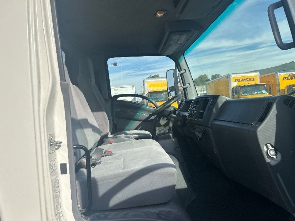Refrigerated Truck-Light and Medium Duty Trucks-Isuzu-2019-NRR-West Sacramento-CA-155,665\n\t\tmiles-$ 49,000 - Image 22