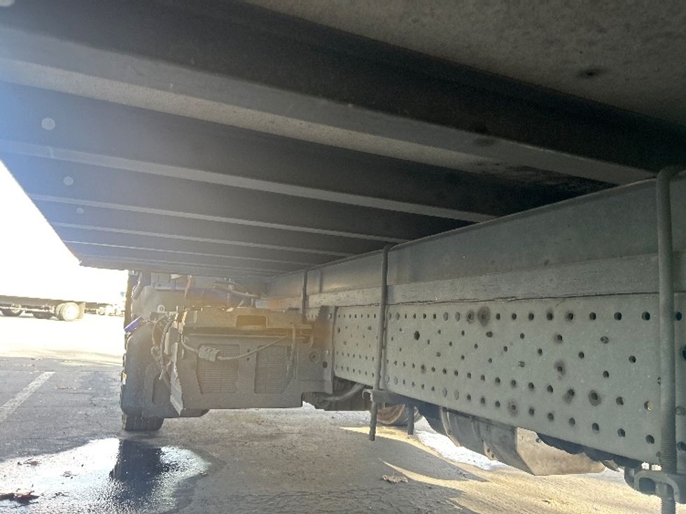 Refrigerated Truck-Light and Medium Duty Trucks-Isuzu-2019-NRR-West Sacramento-CA-155,665\n\t\tmiles-$ 49,000 - Image 5