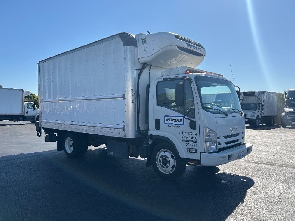Refrigerated Truck-Light and Medium Duty Trucks-Isuzu-2019-NRR-West Sacramento-CA-170,129\n\t\tmiles-$ 44,000 - Image 1