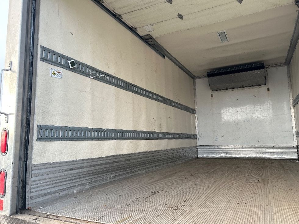 Refrigerated Truck-Light and Medium Duty Trucks-Isuzu-2019-NRR-West Sacramento-CA-170,129\n\t\tmiles-$ 44,000 - Image 11