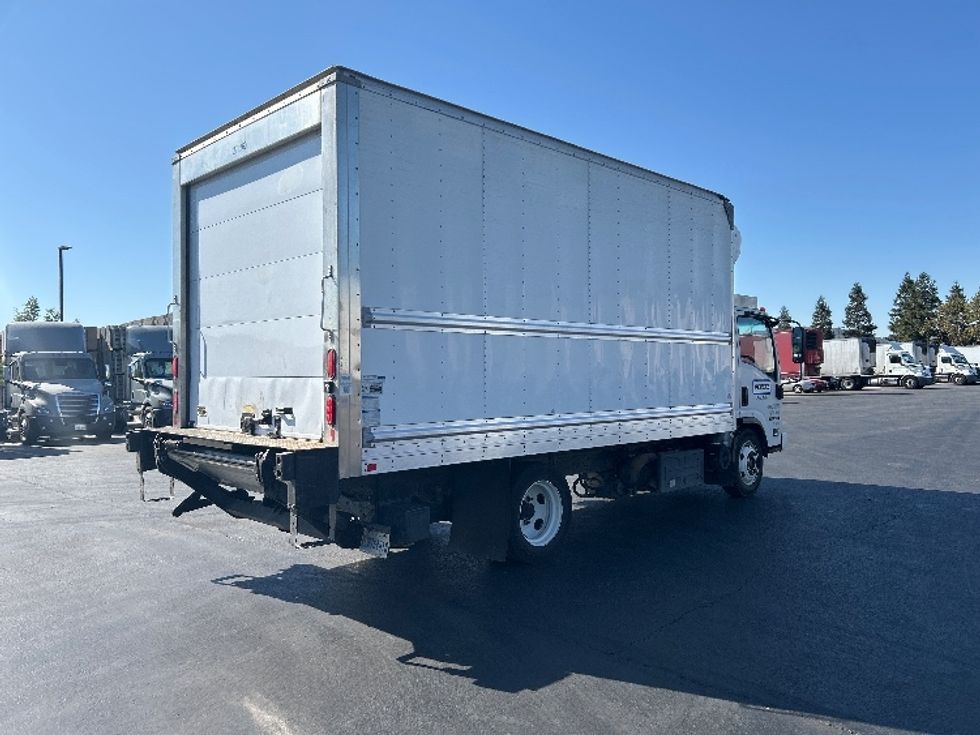 Refrigerated Truck-Light and Medium Duty Trucks-Isuzu-2019-NRR-West Sacramento-CA-170,129\n\t\tmiles-$ 44,000 - Image 13