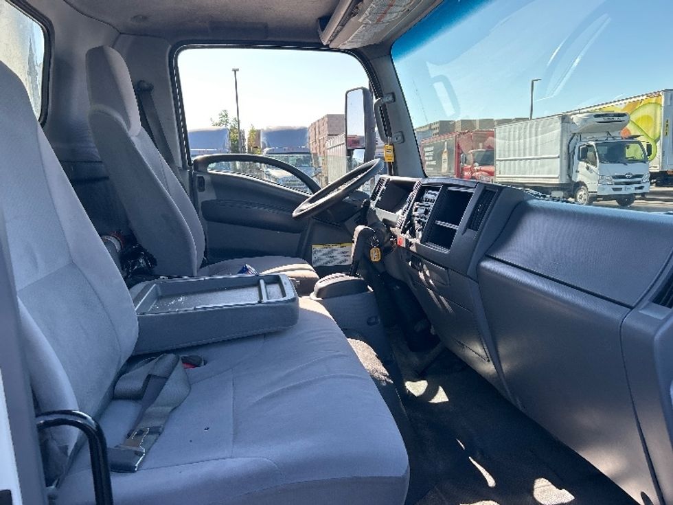Refrigerated Truck-Light and Medium Duty Trucks-Isuzu-2019-NRR-West Sacramento-CA-170,129\n\t\tmiles-$ 44,000 - Image 22