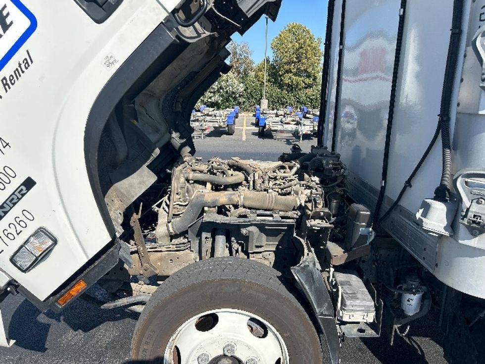 Refrigerated Truck-Light and Medium Duty Trucks-Isuzu-2019-NRR-West Sacramento-CA-170,129\n\t\tmiles-$ 44,000 - Image 24