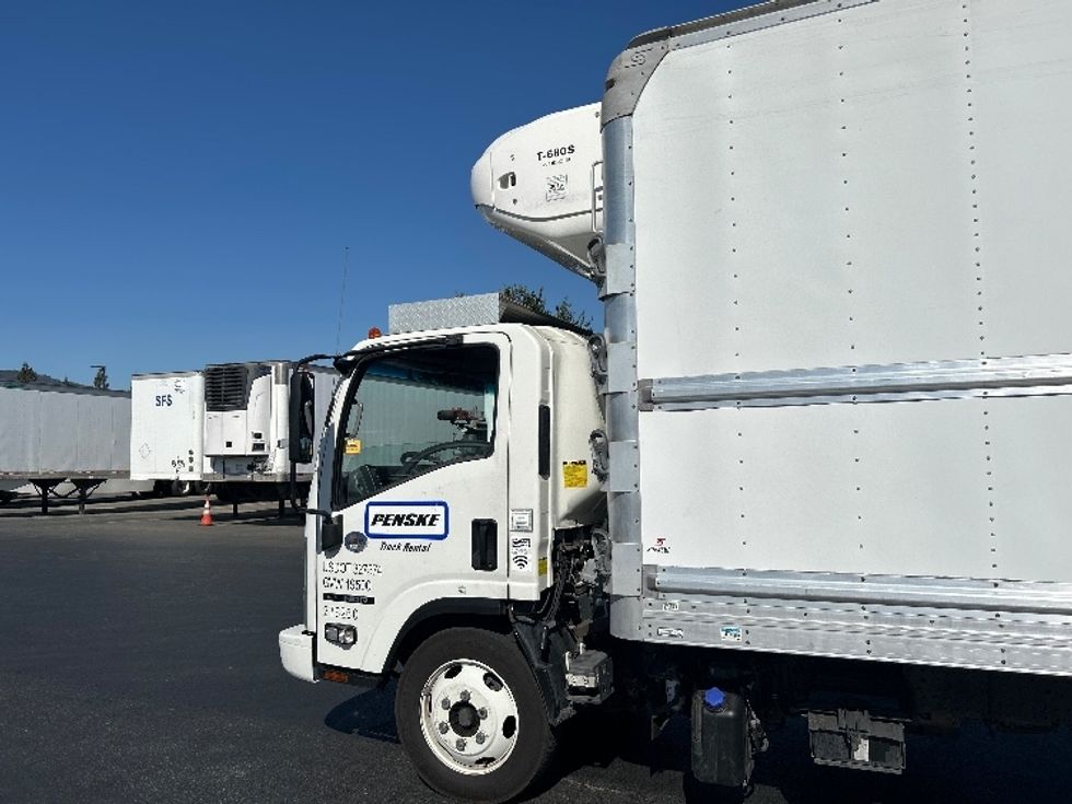 Refrigerated Truck-Light and Medium Duty Trucks-Isuzu-2019-NRR-West Sacramento-CA-170,129\n\t\tmiles-$ 44,000 - Image 25
