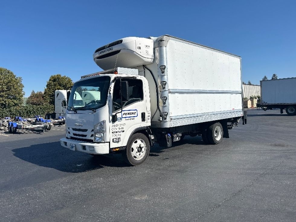 Refrigerated Truck-Light and Medium Duty Trucks-Isuzu-2019-NRR-West Sacramento-CA-170,129\n\t\tmiles-$ 44,000 - Image 3
