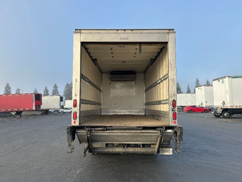 Refrigerated Truck-Light and Medium Duty Trucks-Isuzu-2019-NRR-West Sacramento-CA-170,129\n\t\tmiles-$ 44,000 - Image 9
