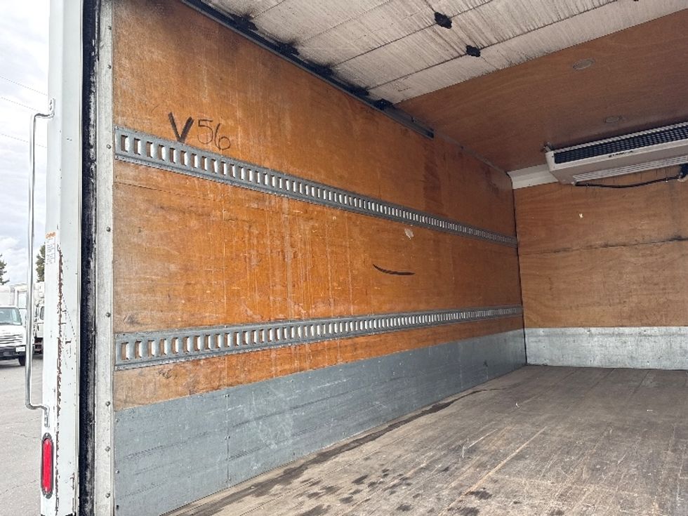 Refrigerated Truck-Light and Medium Duty Trucks-Isuzu-2019-NRR-West Sacramento-CA-250,871\n\t\tmiles-$ 23,250 - Image 11