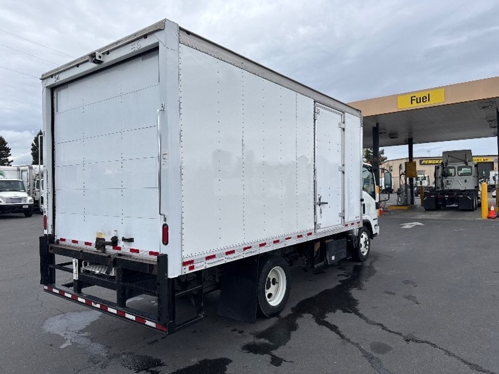 Refrigerated Truck-Light and Medium Duty Trucks-Isuzu-2019-NRR-West Sacramento-CA-250,871\n\t\tmiles-$ 23,250 - Image 13