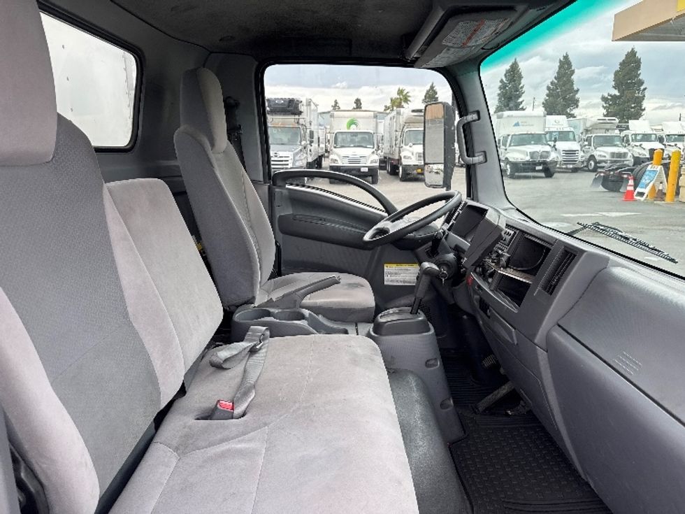 Refrigerated Truck-Light and Medium Duty Trucks-Isuzu-2019-NRR-West Sacramento-CA-250,871\n\t\tmiles-$ 23,250 - Image 22