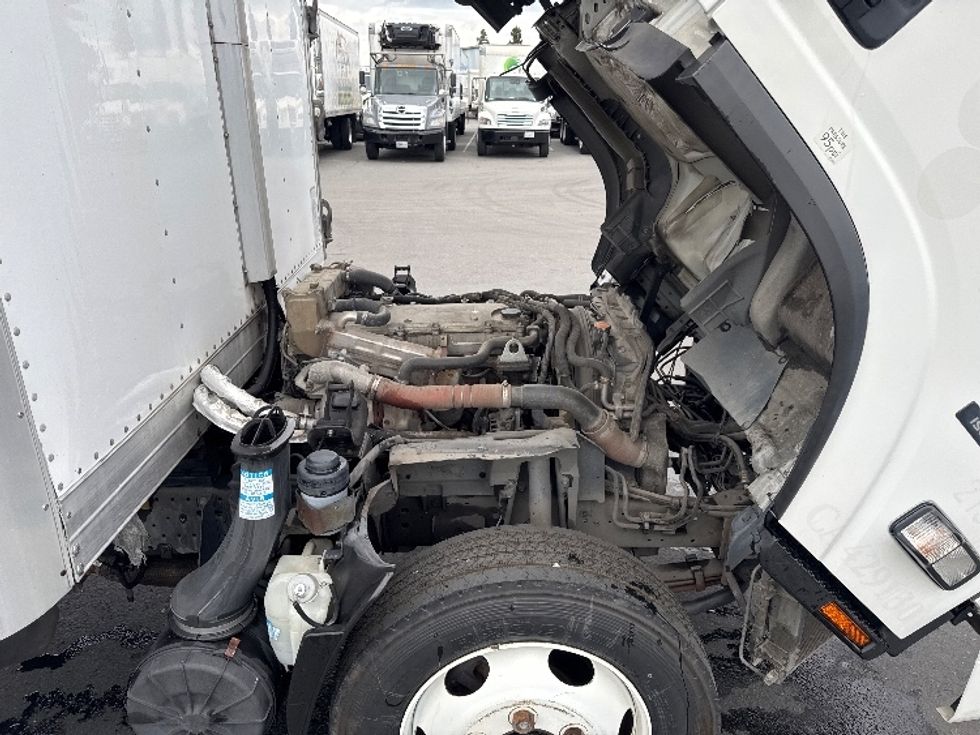 Refrigerated Truck-Light and Medium Duty Trucks-Isuzu-2019-NRR-West Sacramento-CA-250,871\n\t\tmiles-$ 23,250 - Image 23