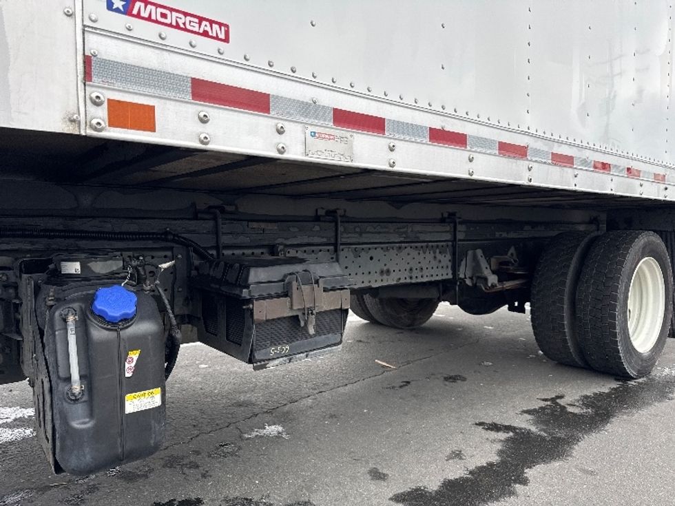 Refrigerated Truck-Light and Medium Duty Trucks-Isuzu-2019-NRR-West Sacramento-CA-250,871\n\t\tmiles-$ 23,250 - Image 5