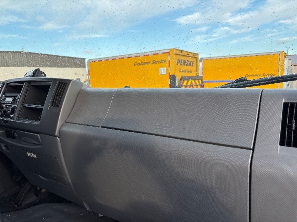 Refrigerated Truck-Light and Medium Duty Trucks-Isuzu-2020-FTR-Columbus-OH-137,900\n\t\tmiles-$ 53,500 - Image 20