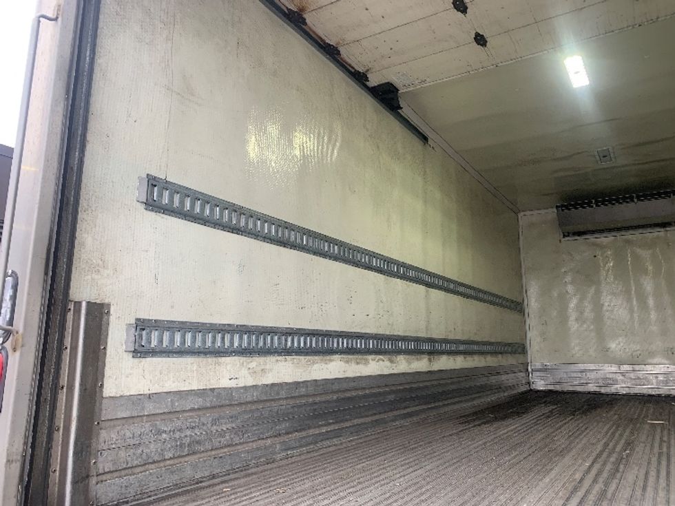 Refrigerated Truck-Light and Medium Duty Trucks-Isuzu-2020-FTR-Franklin-MA-115,125\n\t\tmiles-$ 60,750 - Image 11