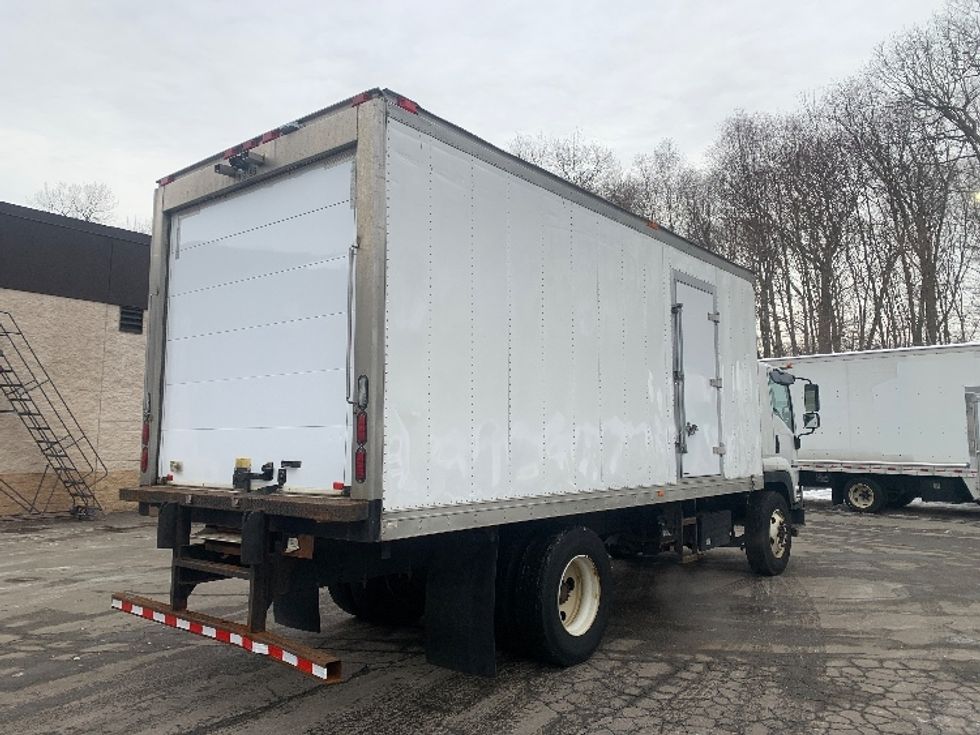 Refrigerated Truck-Light and Medium Duty Trucks-Isuzu-2020-FTR-Franklin-MA-115,125\n\t\tmiles-$ 60,750 - Image 13