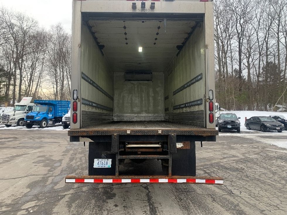 Refrigerated Truck-Light and Medium Duty Trucks-Isuzu-2020-FTR-Franklin-MA-115,125\n\t\tmiles-$ 60,750 - Image 9