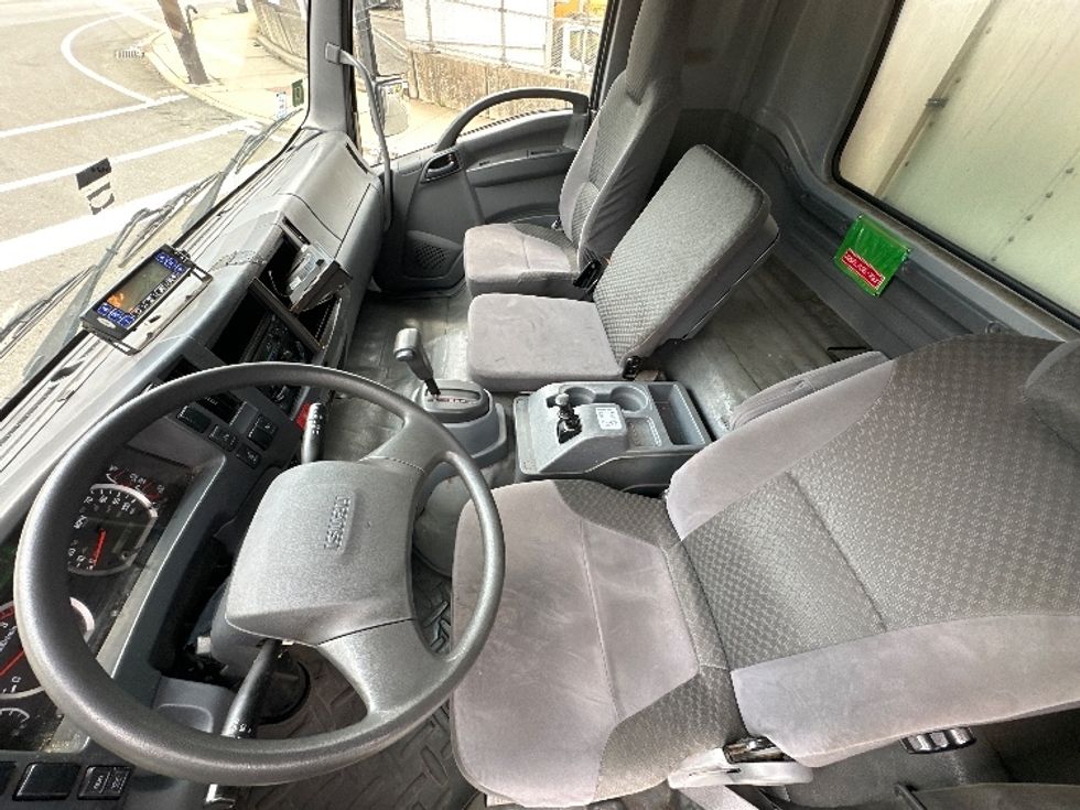 Refrigerated Truck-Light and Medium Duty Trucks-Isuzu-2020-FTR-North Bergen-NJ-156,809\n\t\tmiles-$ 48,250 - Image 19