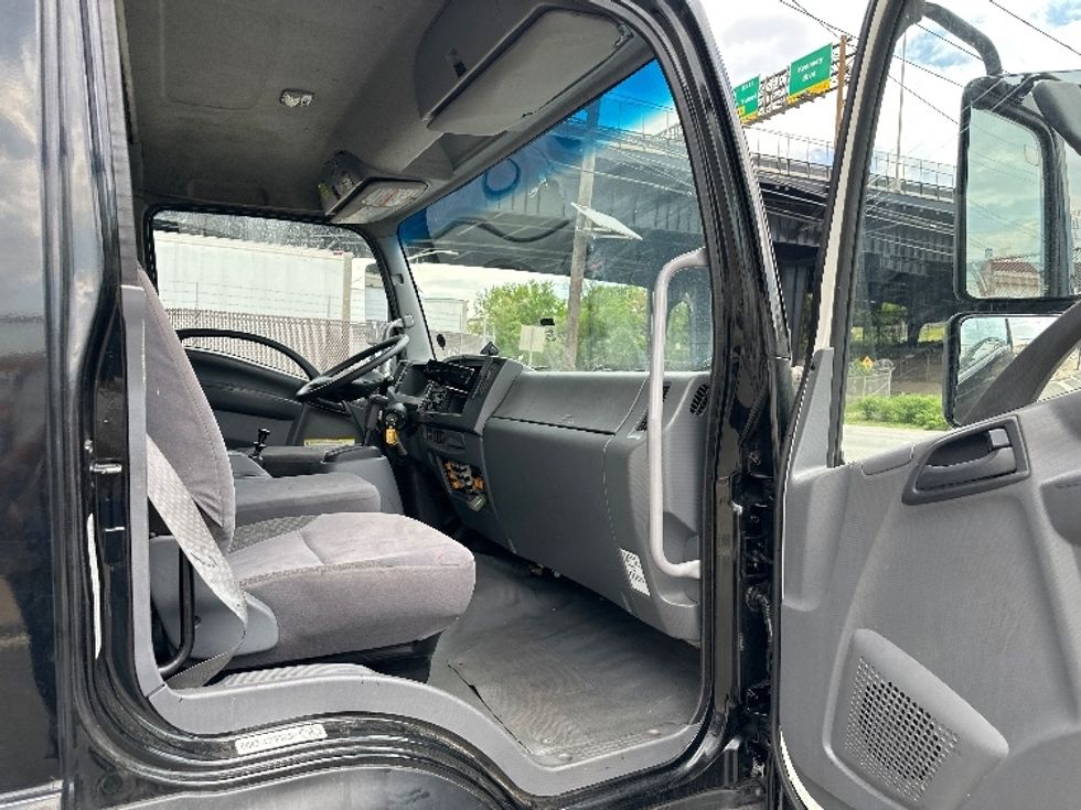 Refrigerated Truck-Light and Medium Duty Trucks-Isuzu-2020-FTR-North Bergen-NJ-156,809\n\t\tmiles-$ 48,250 - Image 20