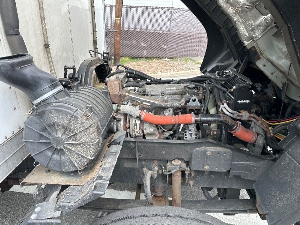 Refrigerated Truck-Light and Medium Duty Trucks-Isuzu-2020-FTR-North Bergen-NJ-156,809\n\t\tmiles-$ 48,250 - Image 23