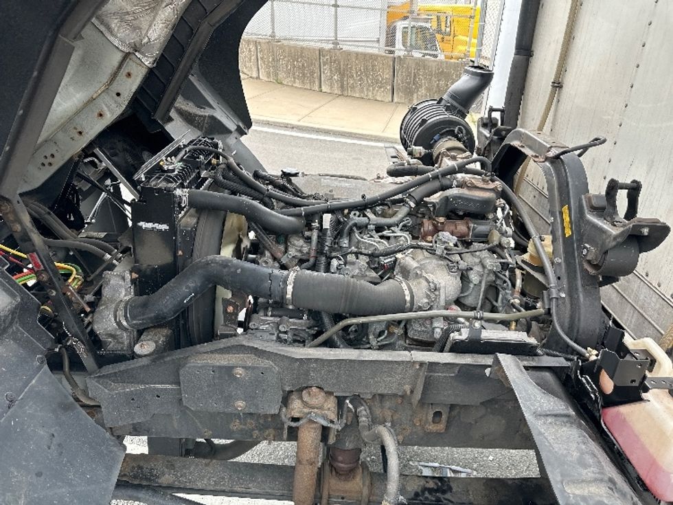 Refrigerated Truck-Light and Medium Duty Trucks-Isuzu-2020-FTR-North Bergen-NJ-156,809\n\t\tmiles-$ 48,250 - Image 24