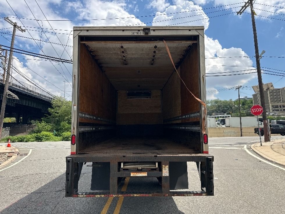 Refrigerated Truck-Light and Medium Duty Trucks-Isuzu-2020-FTR-North Bergen-NJ-156,809\n\t\tmiles-$ 48,250 - Image 8