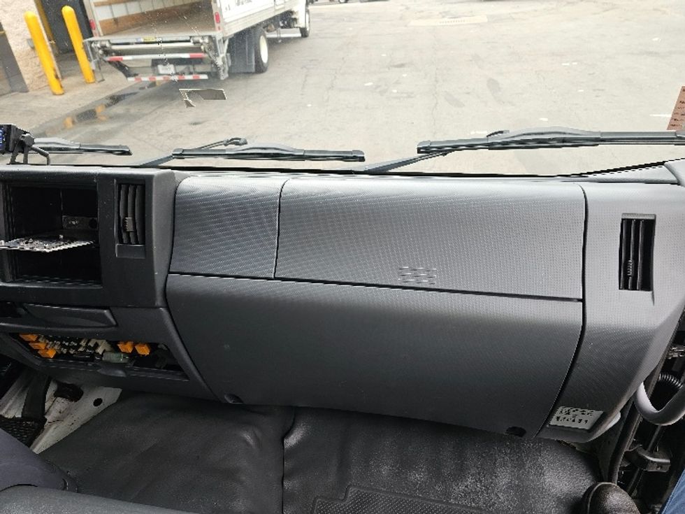 Refrigerated Truck-Light and Medium Duty Trucks-Isuzu-2020-FTR-North Bergen-NJ-189,475\n\t\tmiles-$ 45,250 - Image 20