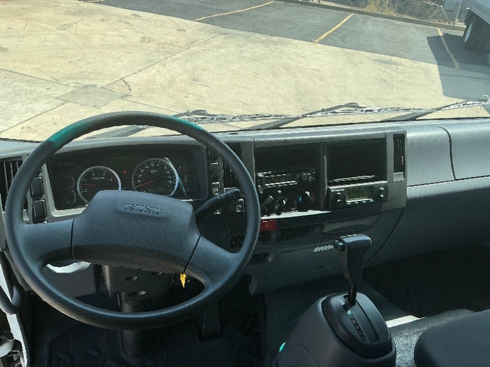 Refrigerated Truck-Light and Medium Duty Trucks-Isuzu-2020-FTR-Torrance-CA-33,306\n\t\tmiles-$ 64,250 - Image 18