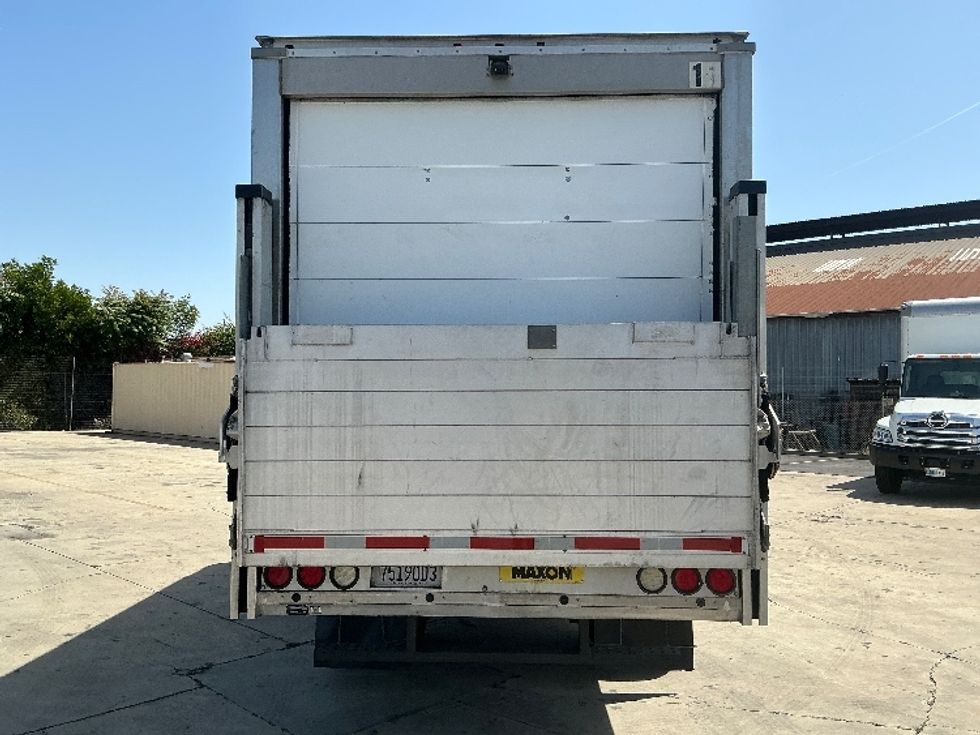 Refrigerated Truck-Light and Medium Duty Trucks-Isuzu-2020-FTR-Torrance-CA-33,306\n\t\tmiles-$ 64,250 - Image 7