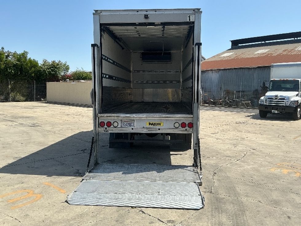 Refrigerated Truck-Light and Medium Duty Trucks-Isuzu-2020-FTR-Torrance-CA-33,306\n\t\tmiles-$ 64,250 - Image 9