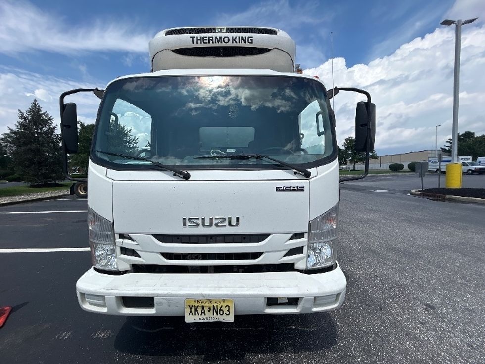 Refrigerated Truck-Light and Medium Duty Trucks-Isuzu-2020-NPR EFI-Swedesboro-NJ-125,125\n\t\tmiles-$ 47,000 - Image 2