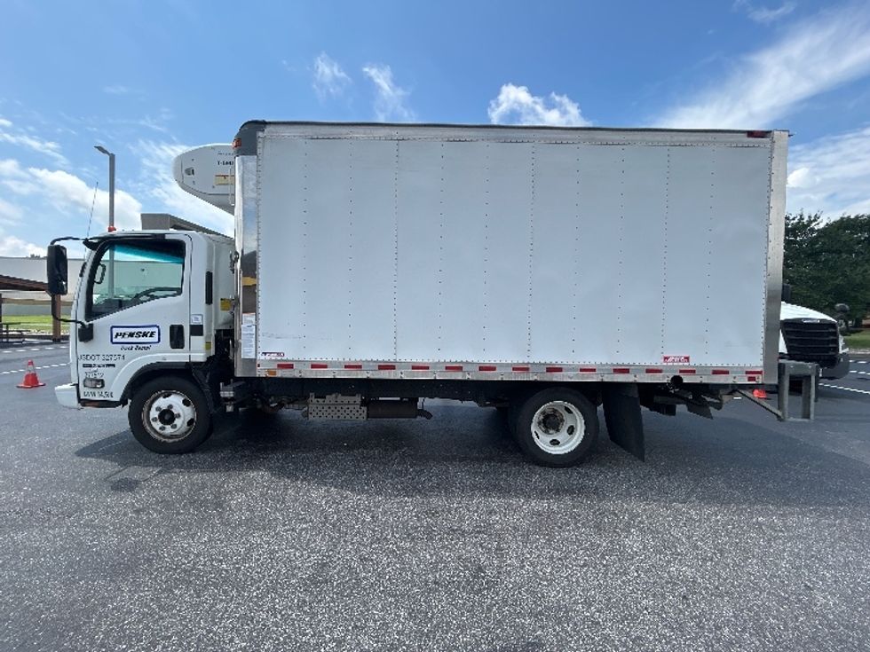 Refrigerated Truck-Light and Medium Duty Trucks-Isuzu-2020-NPR EFI-Swedesboro-NJ-125,125\n\t\tmiles-$ 47,000 - Image 4