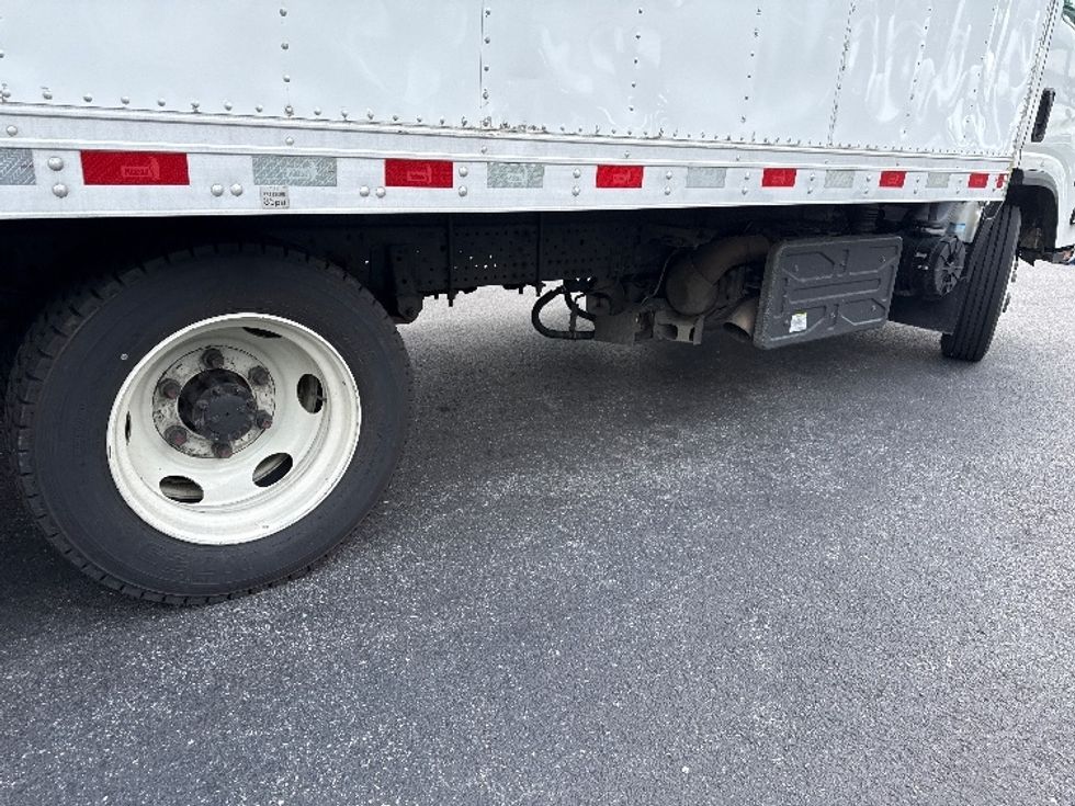 Refrigerated Truck-Light and Medium Duty Trucks-Isuzu-2020-NPRXD-Jessup-MD-163,549\n\t\tmiles-$ 42,000 - Image 12