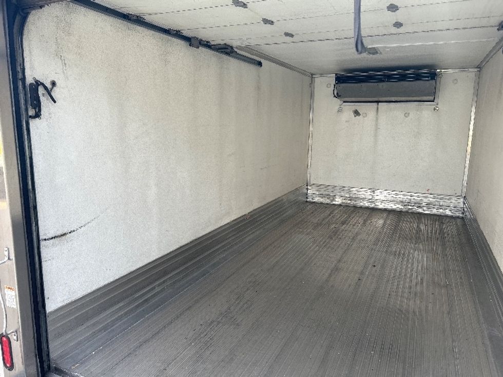 Refrigerated Truck-Light and Medium Duty Trucks-Isuzu-2020-NPRXD-Las Vegas-NV-117,983\n\t\tmiles-$ 51,000 - Image 11