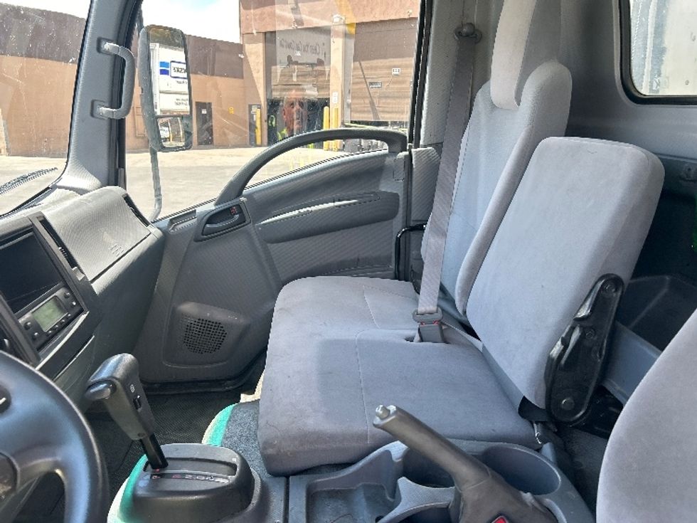 Refrigerated Truck-Light and Medium Duty Trucks-Isuzu-2020-NPRXD-Las Vegas-NV-117,983\n\t\tmiles-$ 51,000 - Image 19