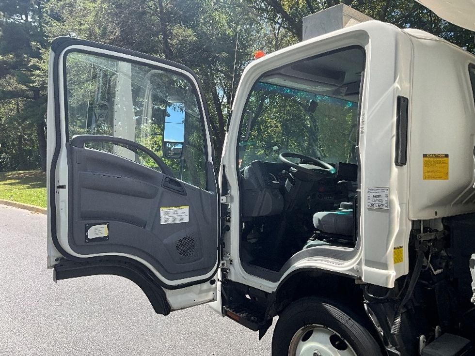 Refrigerated Truck-Light and Medium Duty Trucks-Isuzu-2020-NPRXD-Reading-PA-106,788\n\t\tmiles-$ 47,750 - Image 16