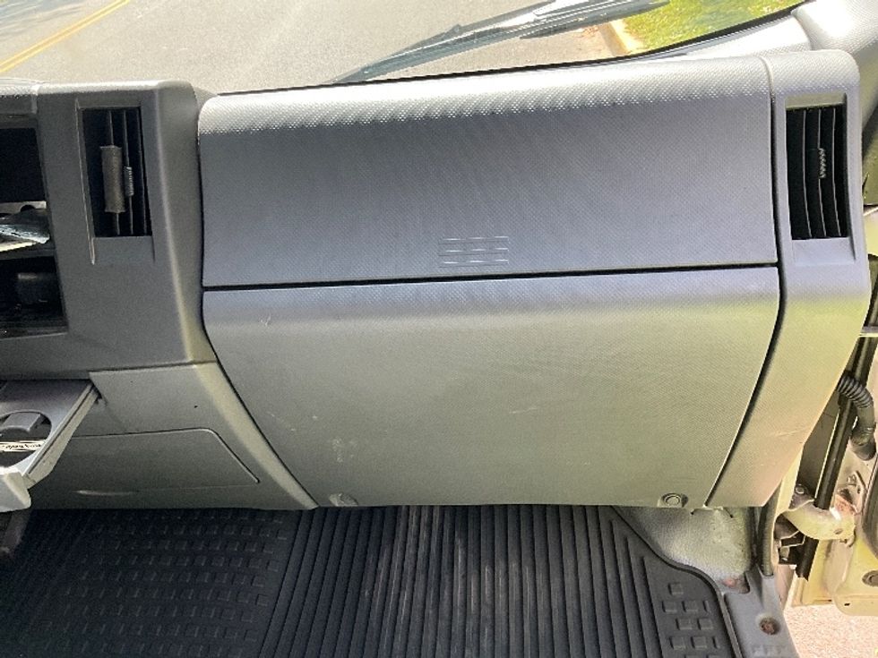 Refrigerated Truck-Light and Medium Duty Trucks-Isuzu-2020-NPRXD-Reading-PA-106,788\n\t\tmiles-$ 47,750 - Image 21