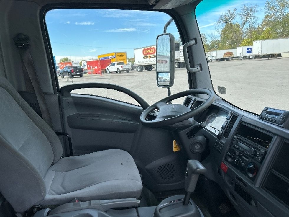 Refrigerated Truck-Light and Medium Duty Trucks-Isuzu-2020-NPRXD-Warsaw-IN-117,757\n\t\tmiles-$ 51,500 - Image 24