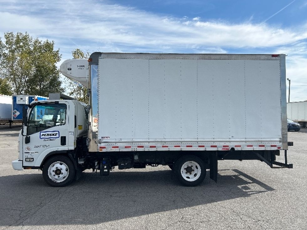 Refrigerated Truck-Light and Medium Duty Trucks-Isuzu-2020-NPRXD-Warsaw-IN-117,757\n\t\tmiles-$ 51,500 - Image 4