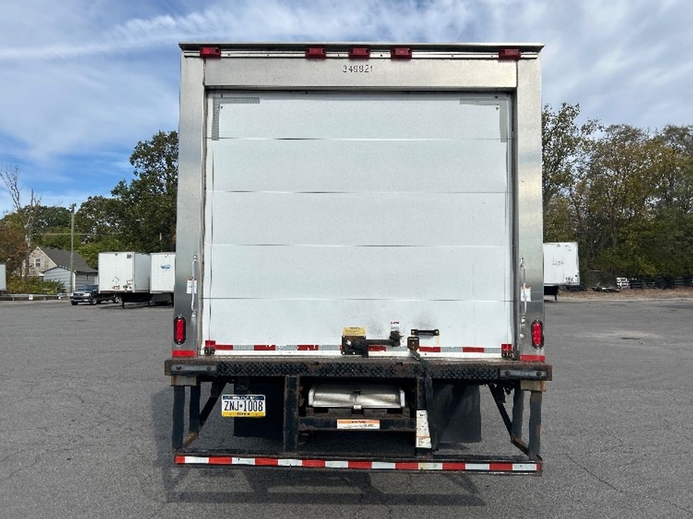 Refrigerated Truck-Light and Medium Duty Trucks-Isuzu-2020-NPRXD-Warsaw-IN-117,757\n\t\tmiles-$ 51,500 - Image 7