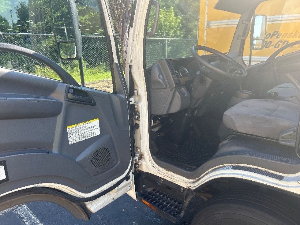 Refrigerated Truck-Light and Medium Duty Trucks-Isuzu-2020-NPRXD-Winston Salem-NC-139,000\n\t\tmiles-$ 19,000 - Image 10