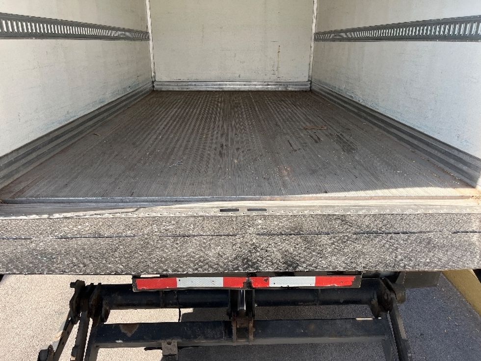 Refrigerated Truck-Light and Medium Duty Trucks-Isuzu-2020-NQR-El Paso-TX-66,100\n\t\tmiles-$ 59,500 - Image 10